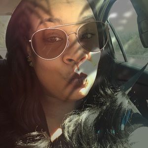 Meet your Posher, Krystal